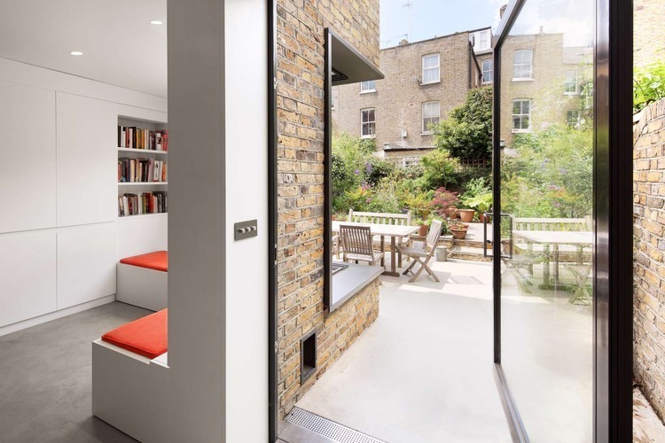 Book Tower House by Platform 5 Architects