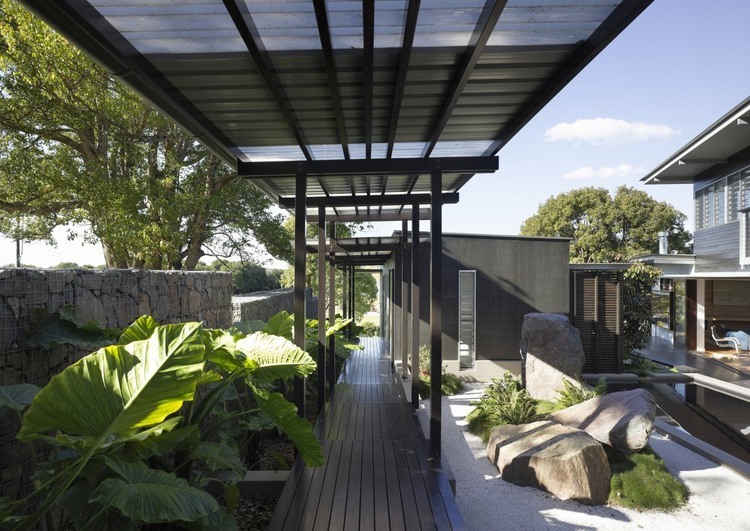 The Maleny House by Bark Design Architects