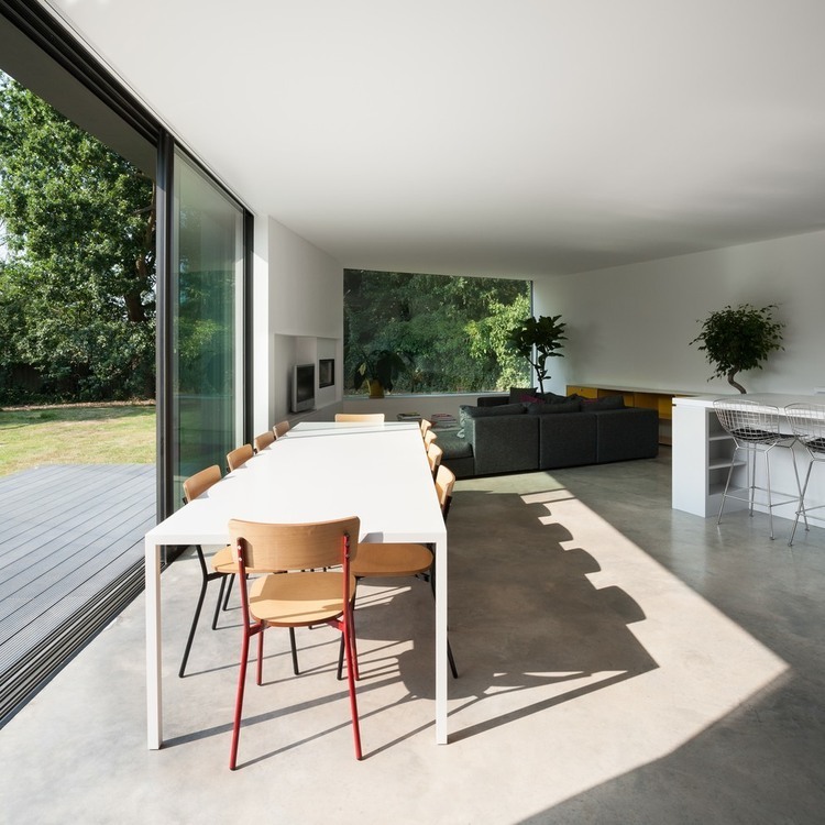 Wedge House by SOUP Architects