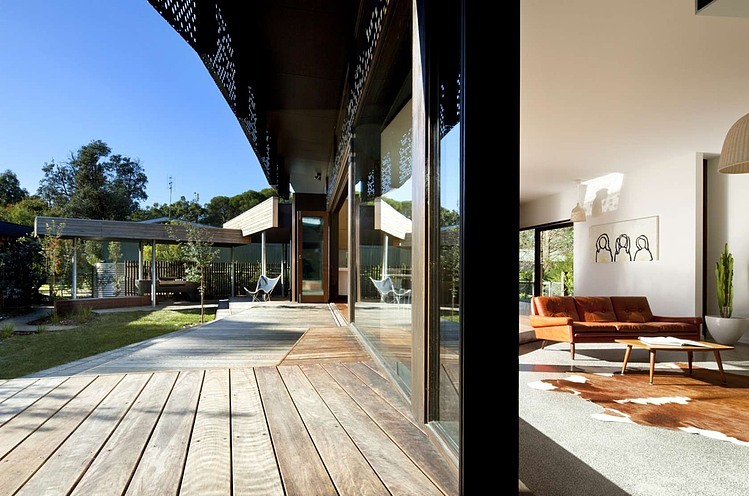 Balnarring Beach House by Simon Couchman Architects