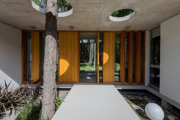 Batin Residence by Estudio Galera