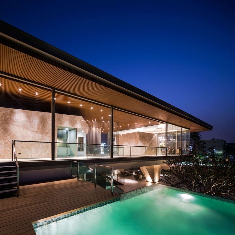 Grand Pinklao Clubhouse by Officeat