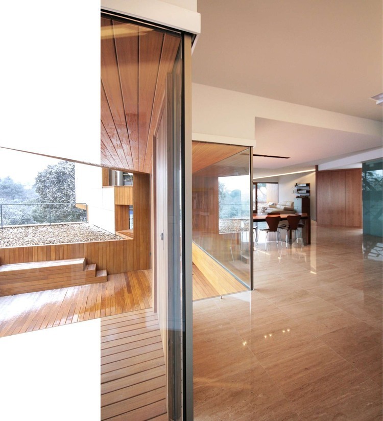 Monteprincipe House by Camacho Macia Architects