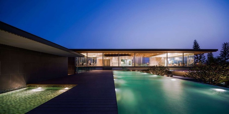 Grand Pinklao Clubhouse by Officeat