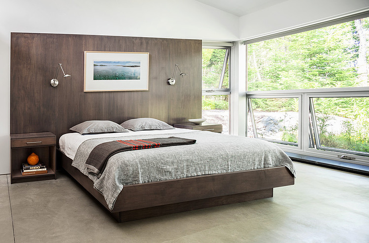 House on a Cove by Elliott + Elliott Architecture