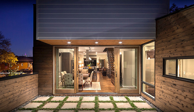 33rd Avenue House by Meridian 105