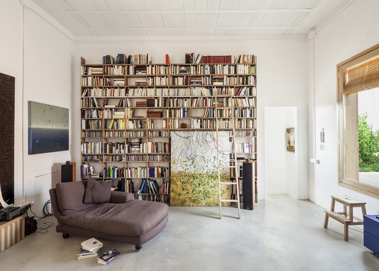 House 1101 by Harquitectes