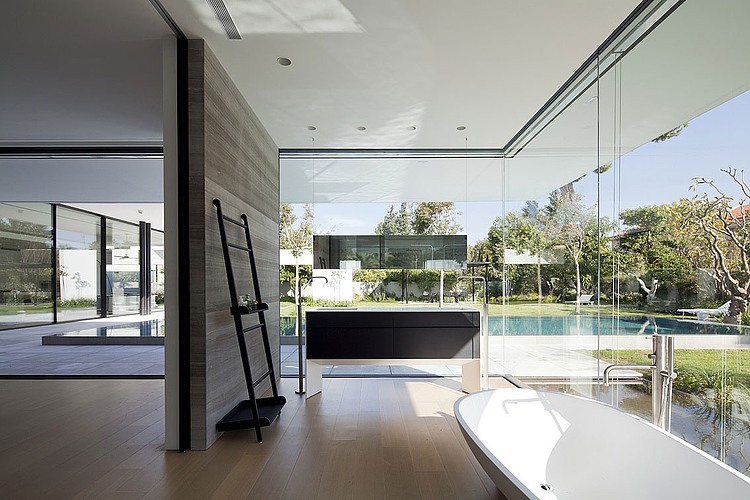 Float House by Pitsou Kedem Architects