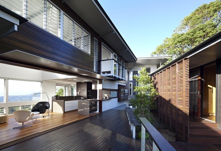 The Maleny House by Bark Design Architects