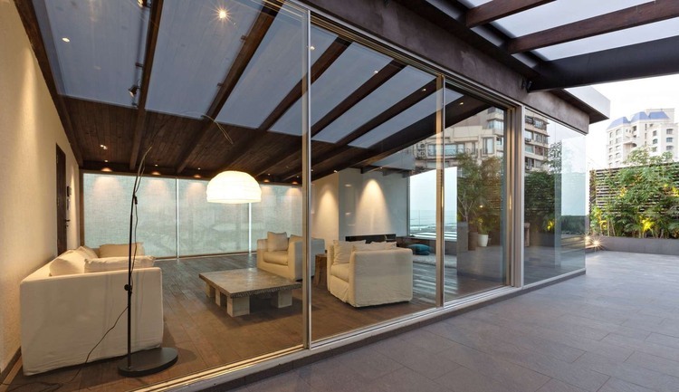 Villa in the Sky by Abraham John Architects