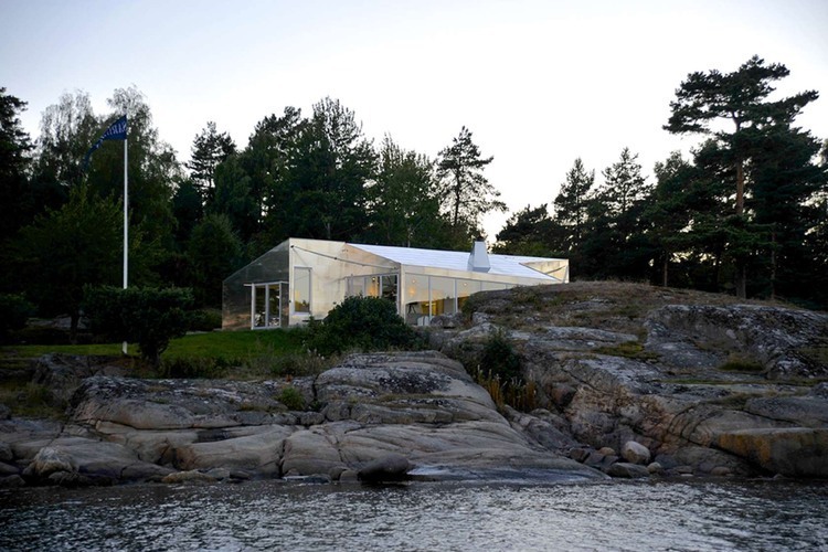 Aluminum Cabin by Jarmund / Vigsnaes Architects