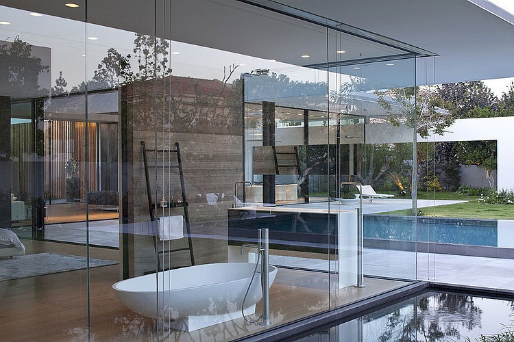 Float House by Pitsou Kedem Architects