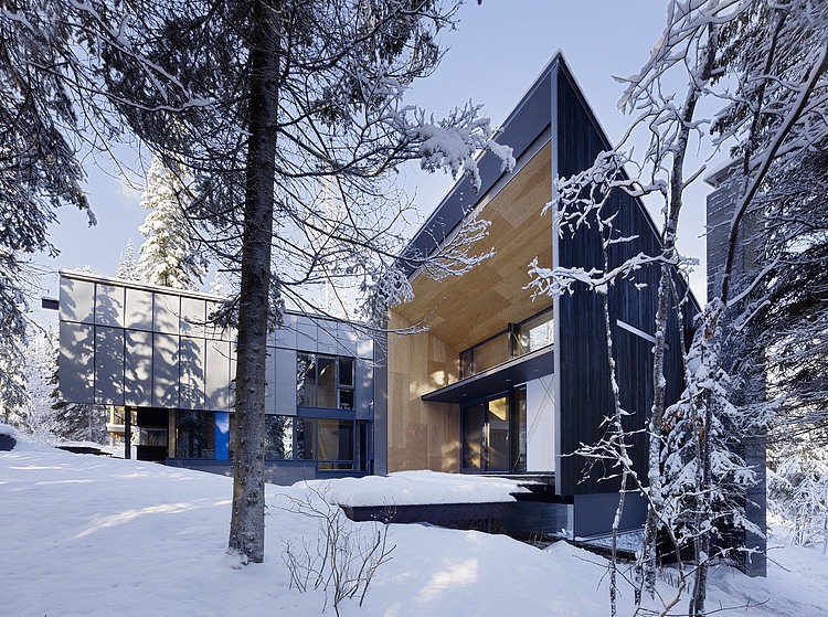 Kicking Horse Residence by Bohlin Cywinski Jackson