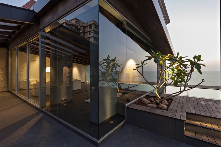 Villa in the Sky by Abraham John Architects