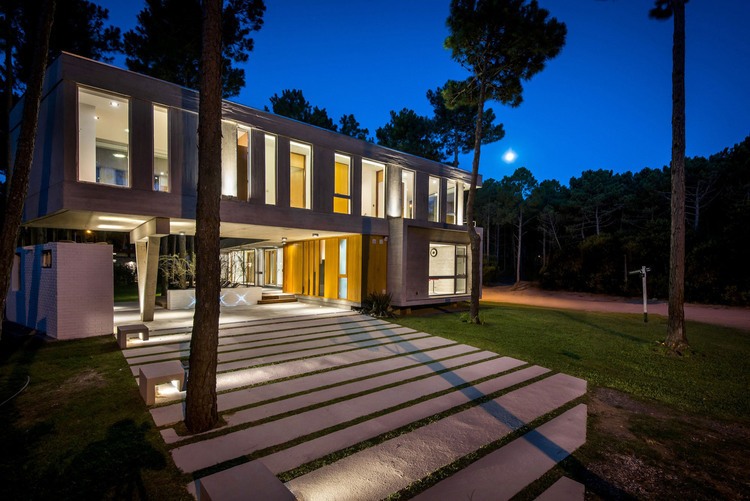 Batin Residence by Estudio Galera
