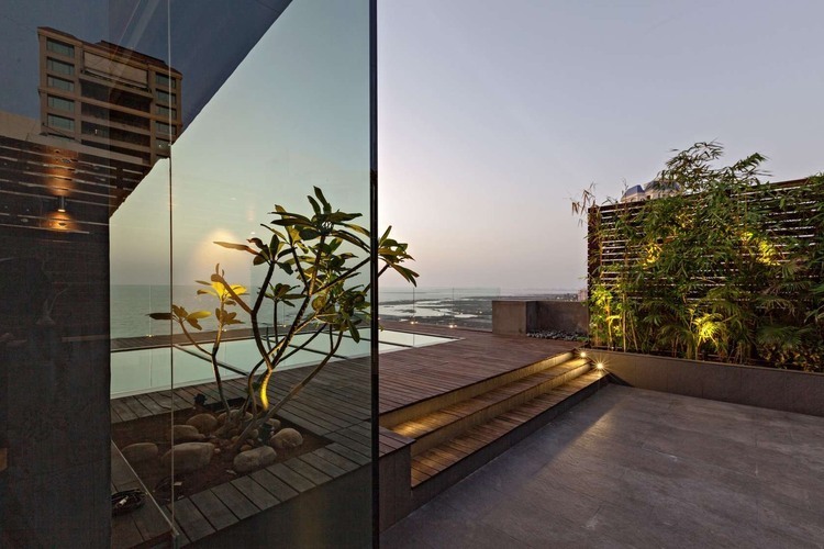 Villa in the Sky by Abraham John Architects