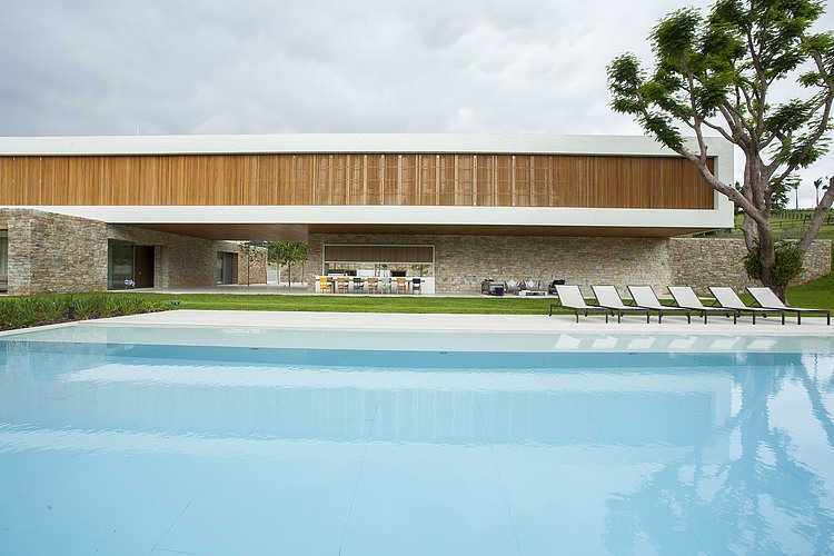 Itatiba Residence by Roccovidal P+W