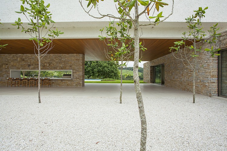 Itatiba Residence by Roccovidal P+W
