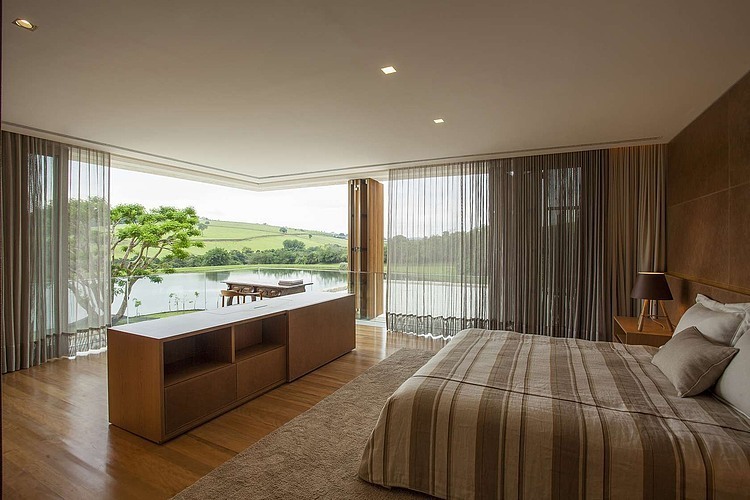 Itatiba Residence by Roccovidal P+W