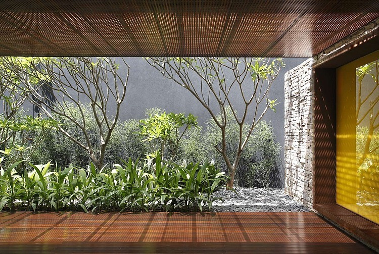 AH House by Studio Guilherme Torres