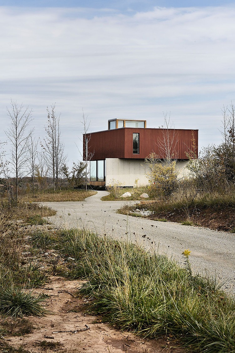 Frogs Hollow House by Williamson Chong Architects