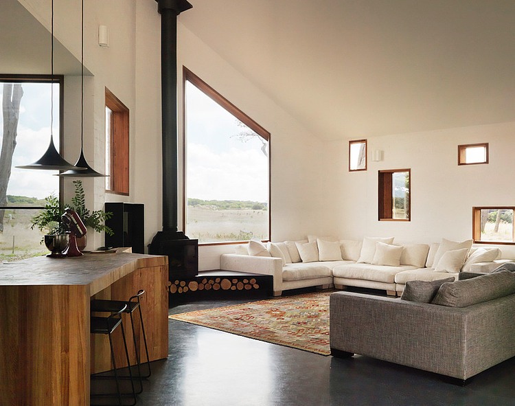 13th Beach House by Auhaus Architecture