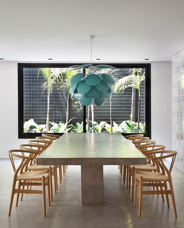 DM House by Studio Guilherme Torres