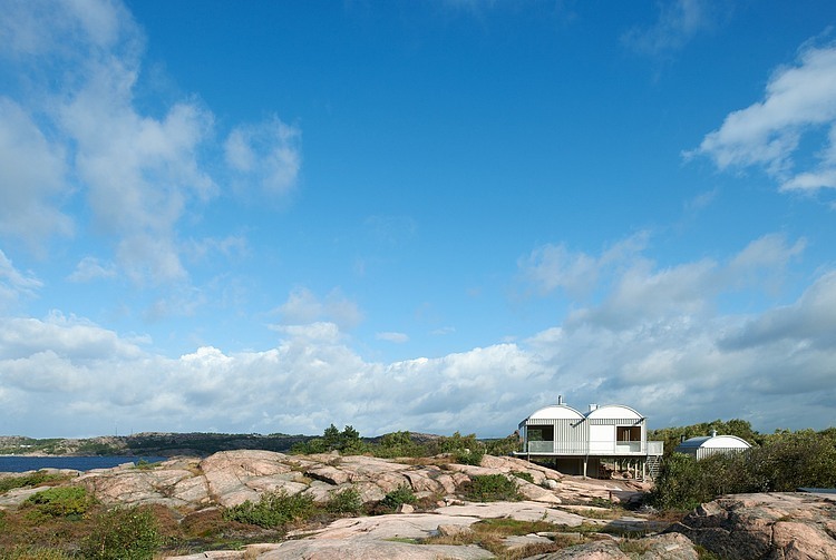 Slavik Summerhouse by Fahlander Arkitekt