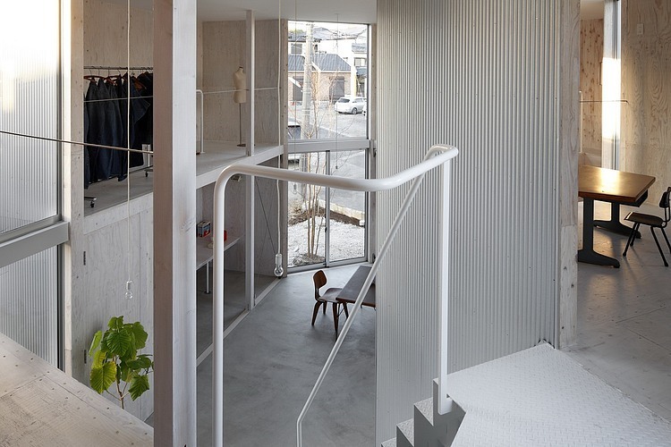 House In Kashiwa by Yamazaki Kentaro Design Workshop