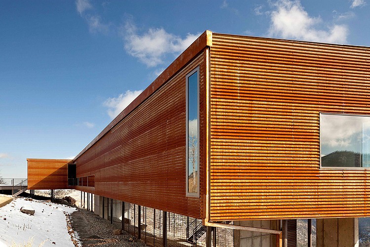 Sunshine Canyon Residence by THA Architecture