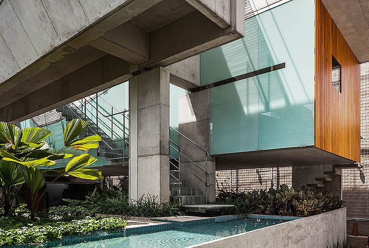 Weekend House by SPBR