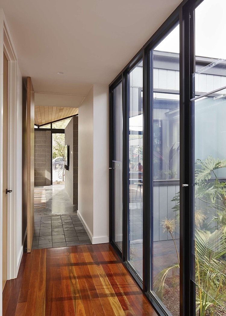 Fairfield Hacienda by MRTN Architects