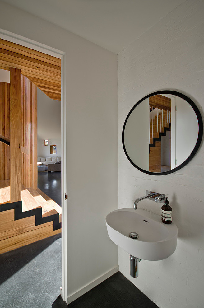 13th Beach House by Auhaus Architecture
