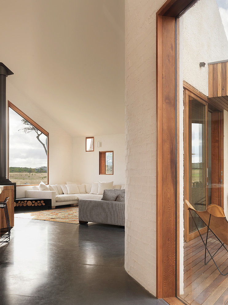 13th Beach House by Auhaus Architecture