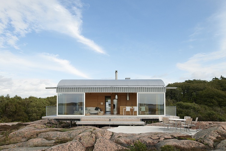 Slavik Summerhouse by Fahlander Arkitekt