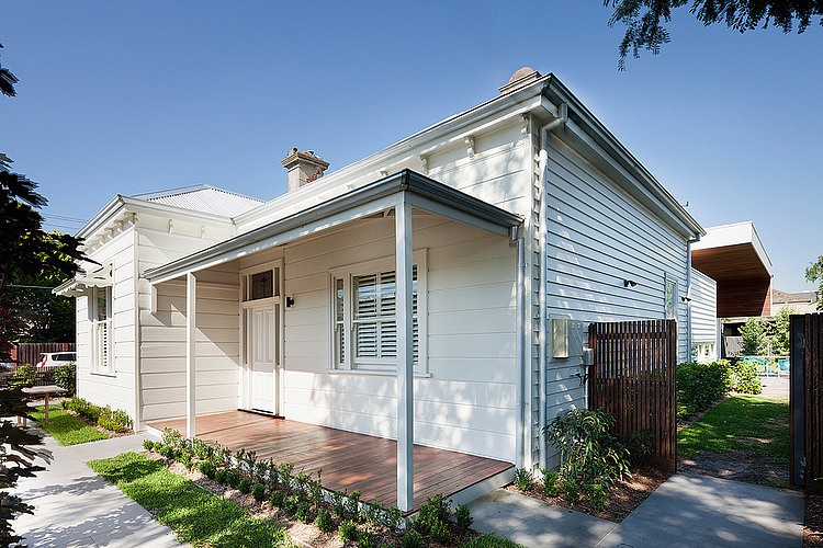 Canopy House by Bower Architecture
