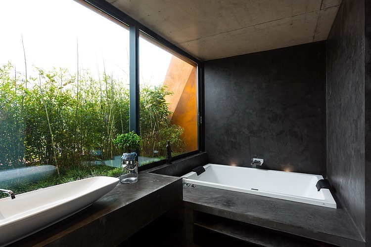 Casa Varatojo by Atelier Data