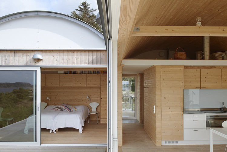 Slavik Summerhouse by Fahlander Arkitekt