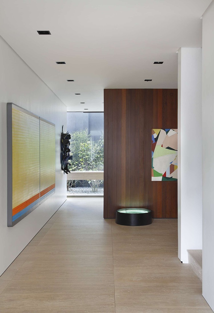AH House by Studio Guilherme Torres