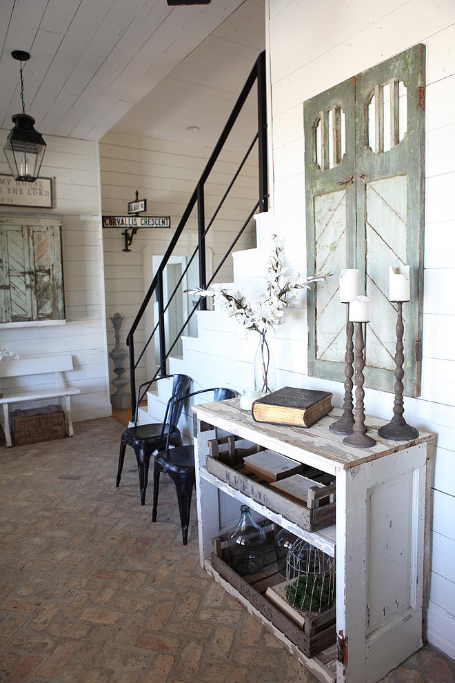 Farmhouse by Magnolia Homes