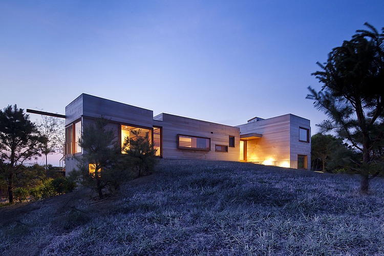 Island Residence by Peter Rose + Partners