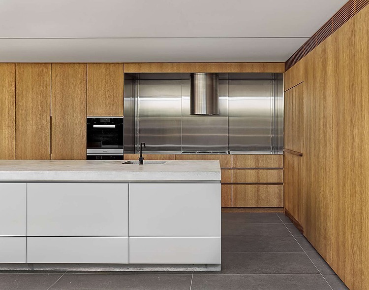 Birchgrove House by Nobbs Radford Architects