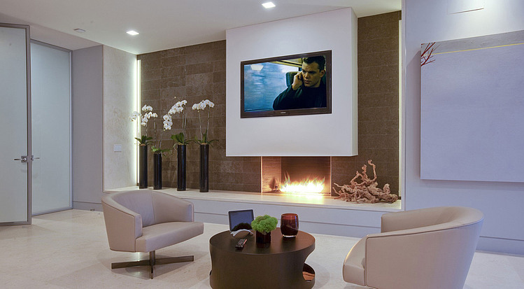 House in Beverly Hills by McClean Design