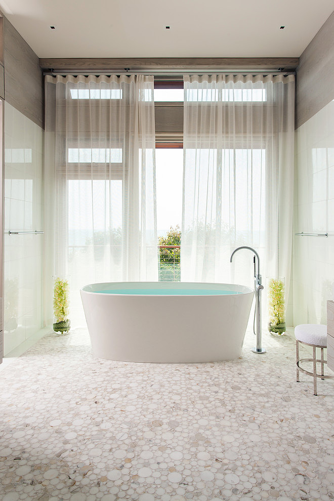 Cape Cod Bay Home by Cape Associates