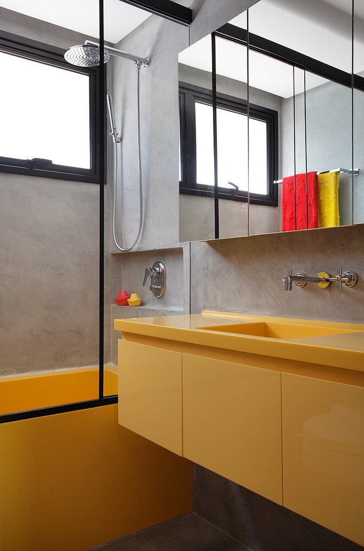 DM House by Studio Guilherme Torres