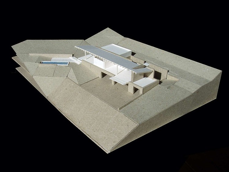 Los Chillos House by Diez + Muller Arquitectos