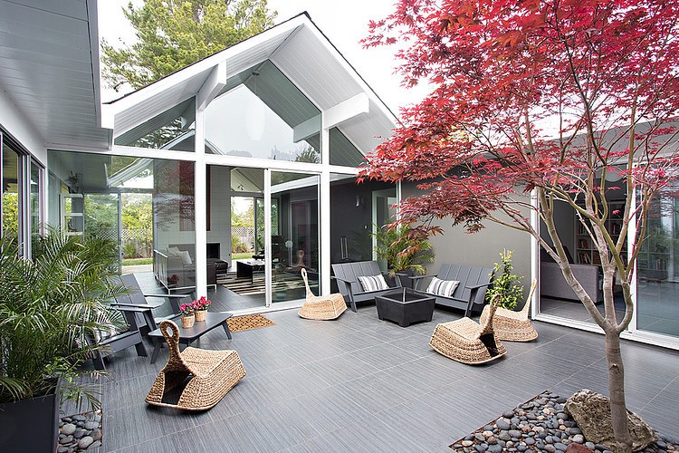 Double Eichler Remodel by Klopf Architecture