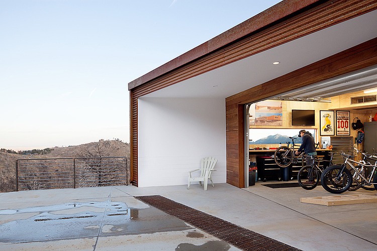 Sunshine Canyon Residence by THA Architecture