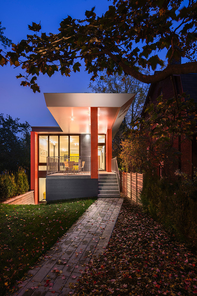 Stacey-Turley Residence by Kariouk Associates