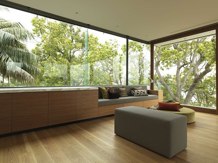 Harbourside Apartment by Andrew Burges Architects
